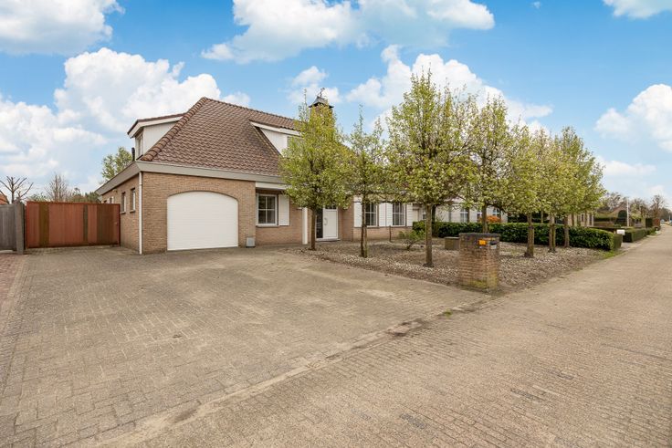 Huis te koop goedkoop in Baarle-Hertog (2387) - Immoweb.