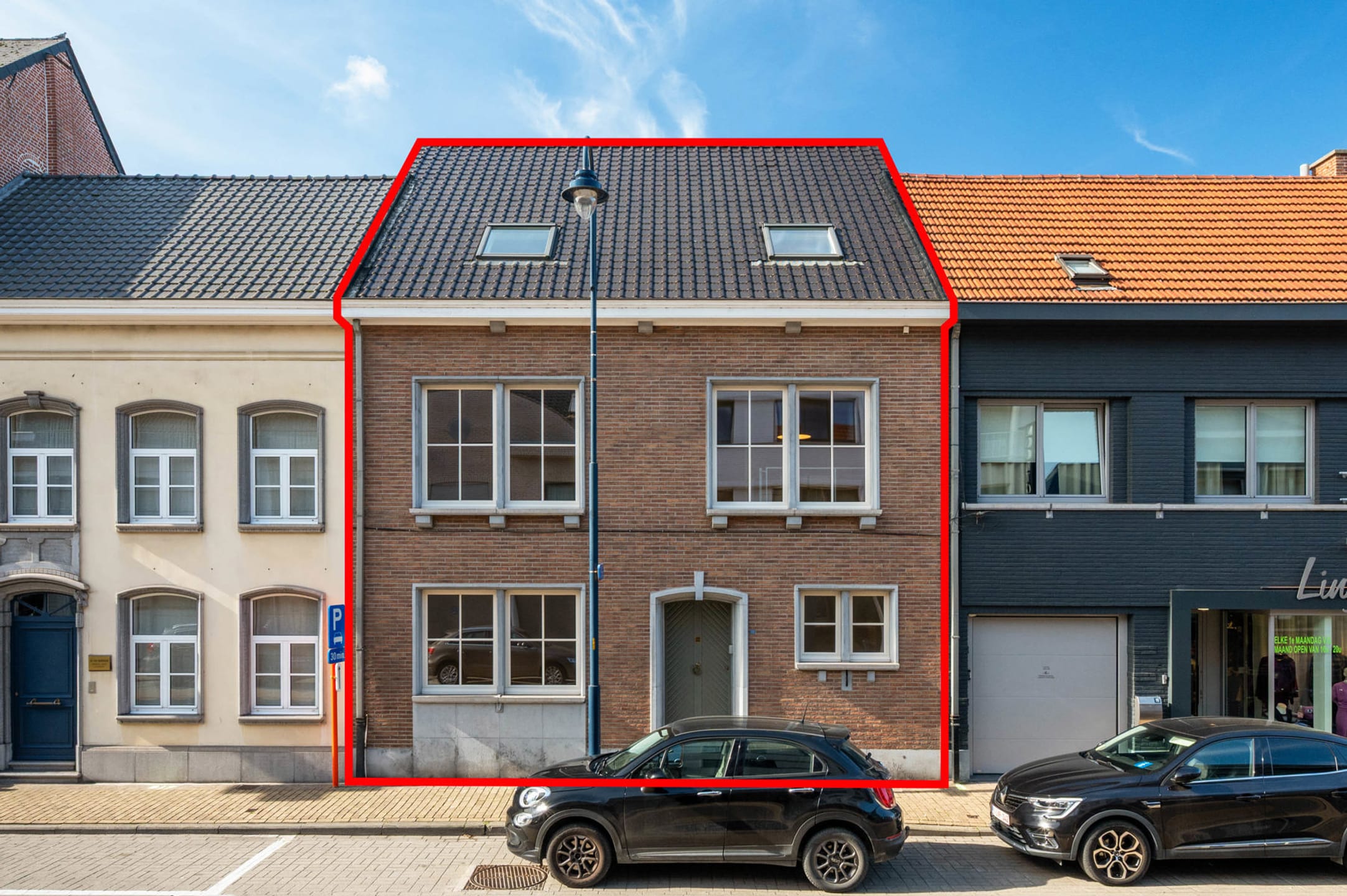 4-room house & single family of 322 m²