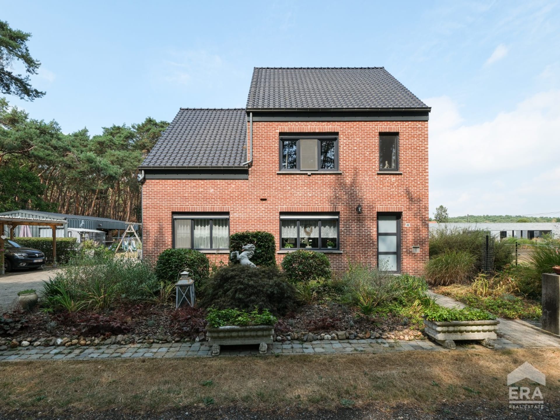 5-room house & single family of 190 m²