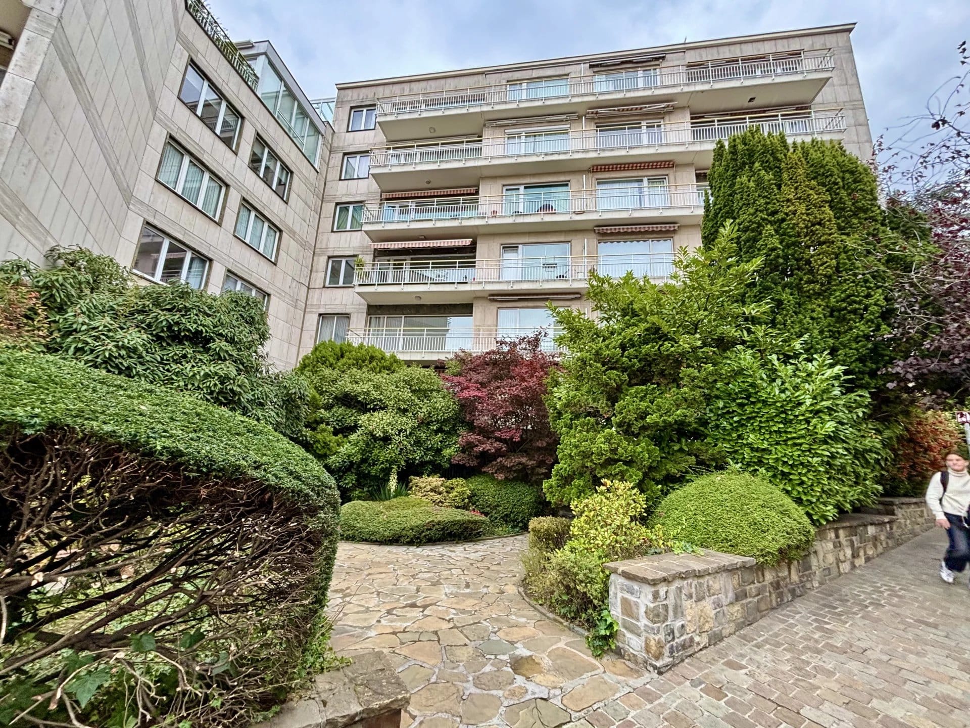 AVENUE MAURICE 50