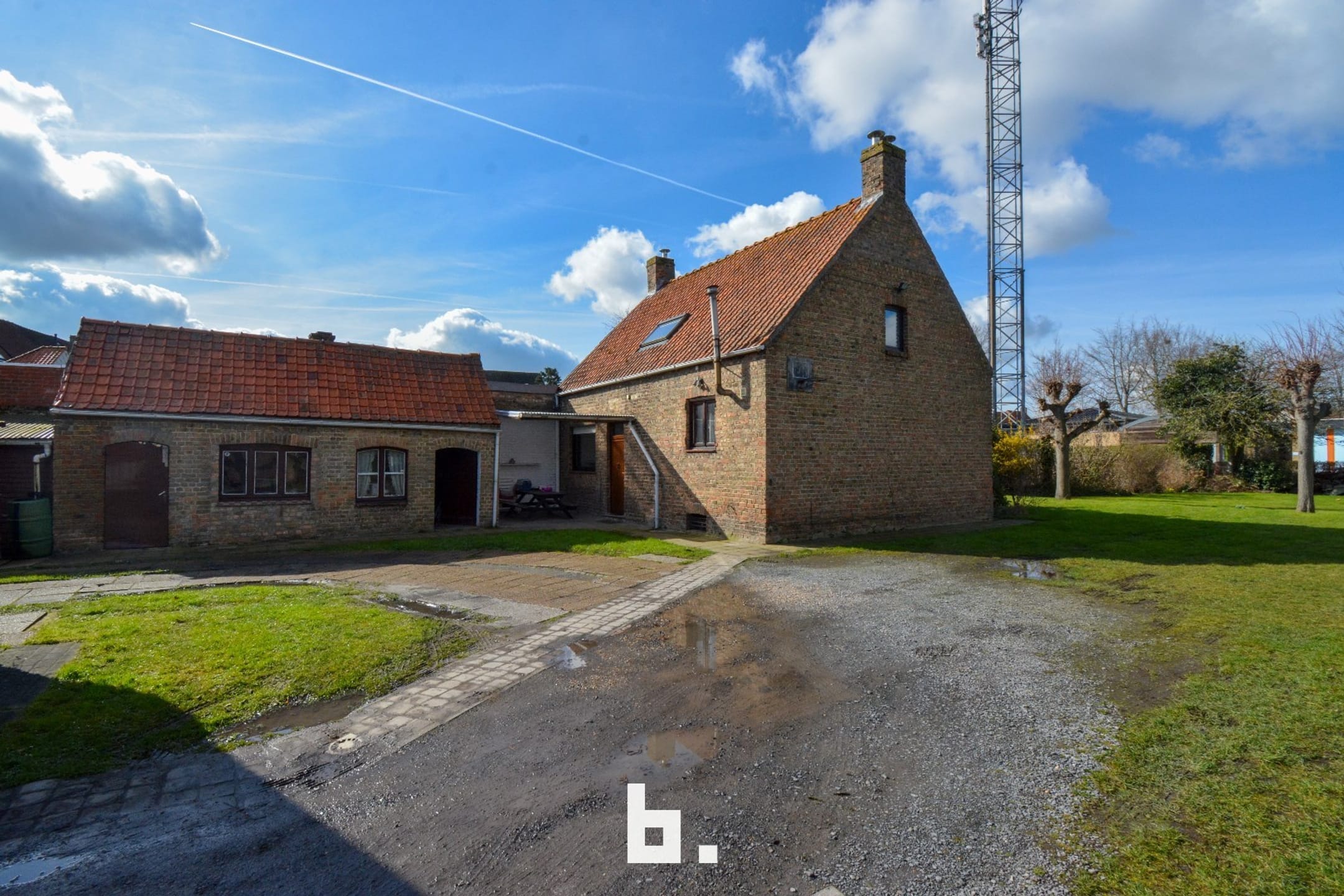3-room house & single family of 126 m²