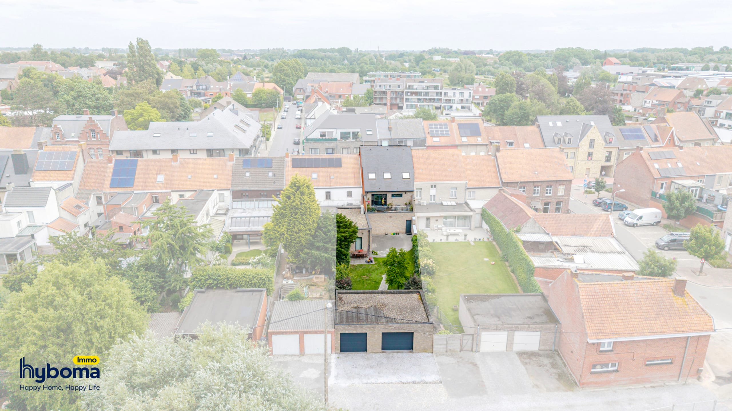 2-room house & single family of 235 m²