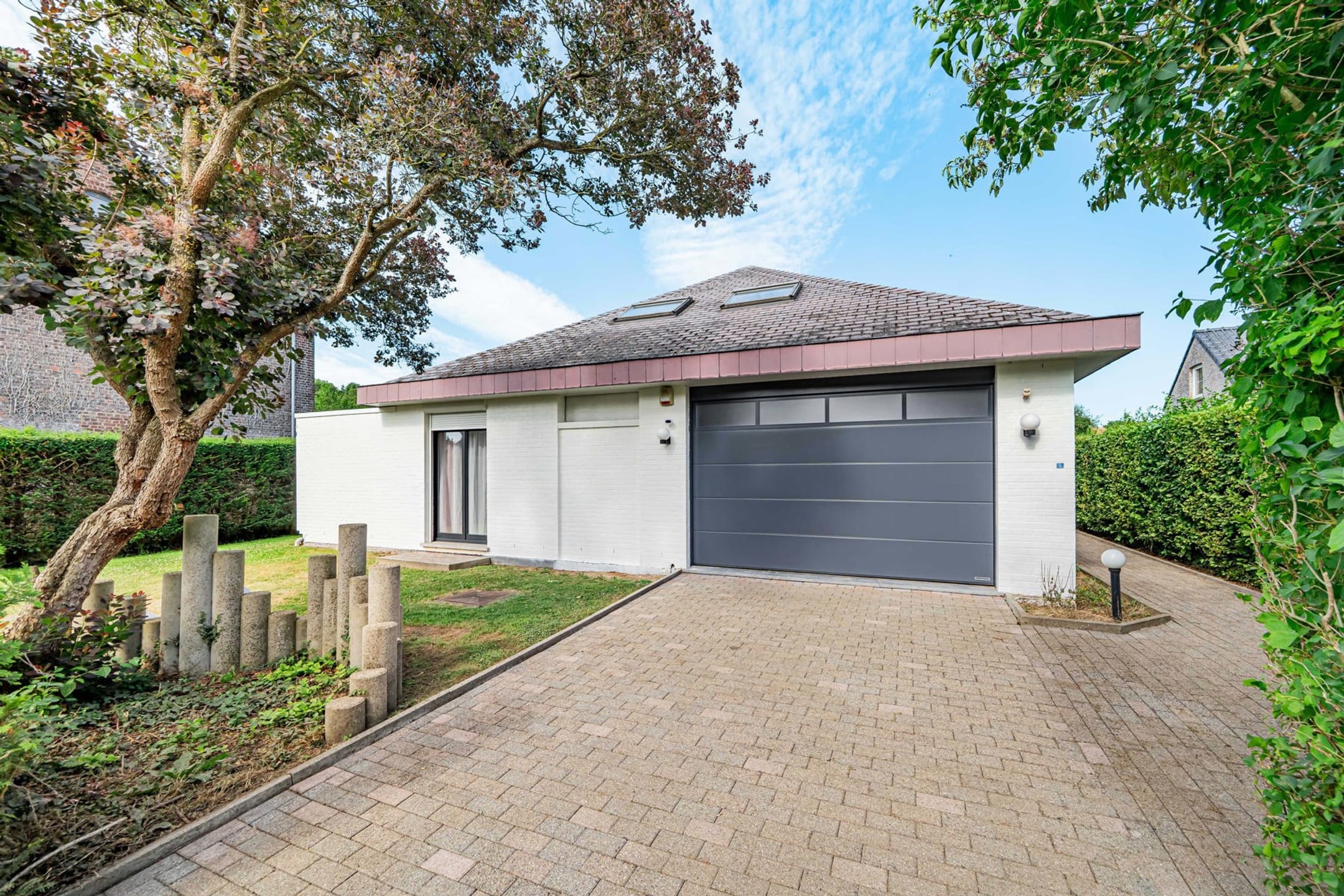 20-room house & single family of 239 m²
