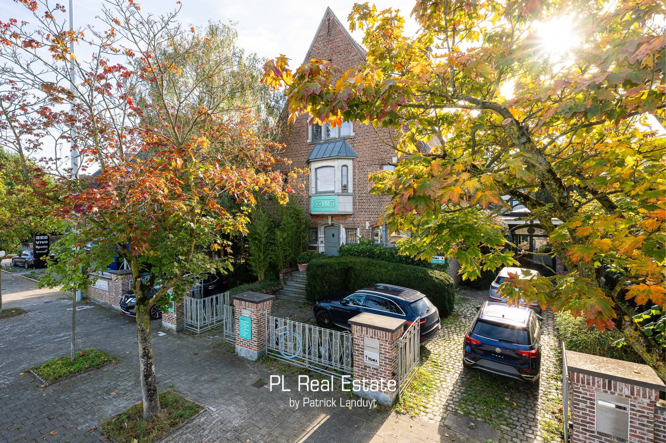 10-cameră casă și familie unică de 855 m²