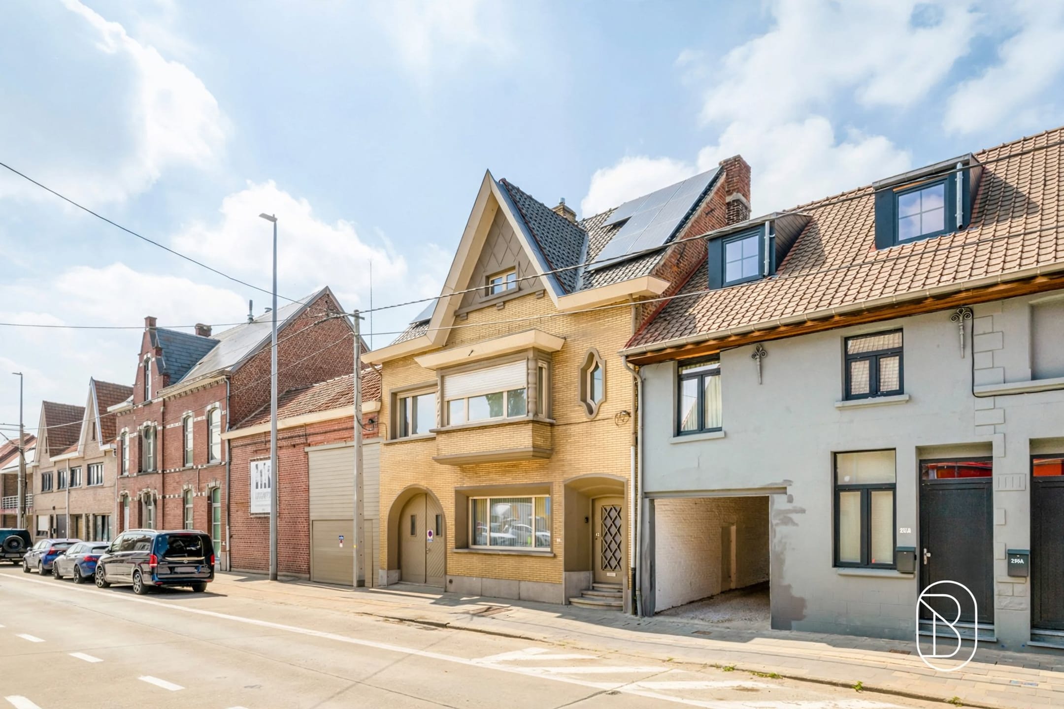 5-room house & single family of 280 m²