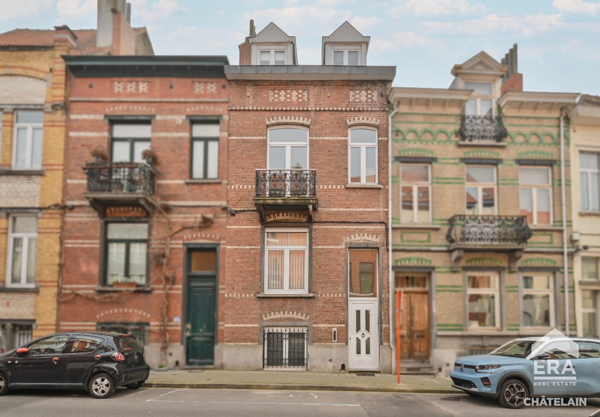 4-room house & single family of 267 m²