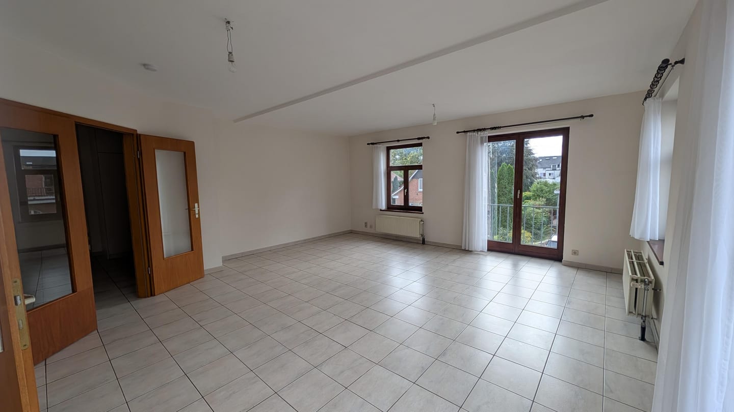 Très bel appartement 124 m² avec 2 chambres + garage et cave — Logement à louer à Wavre