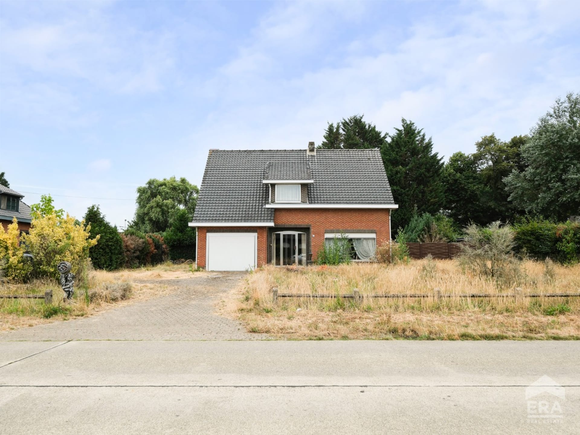 3-room house & single family of 170 m²