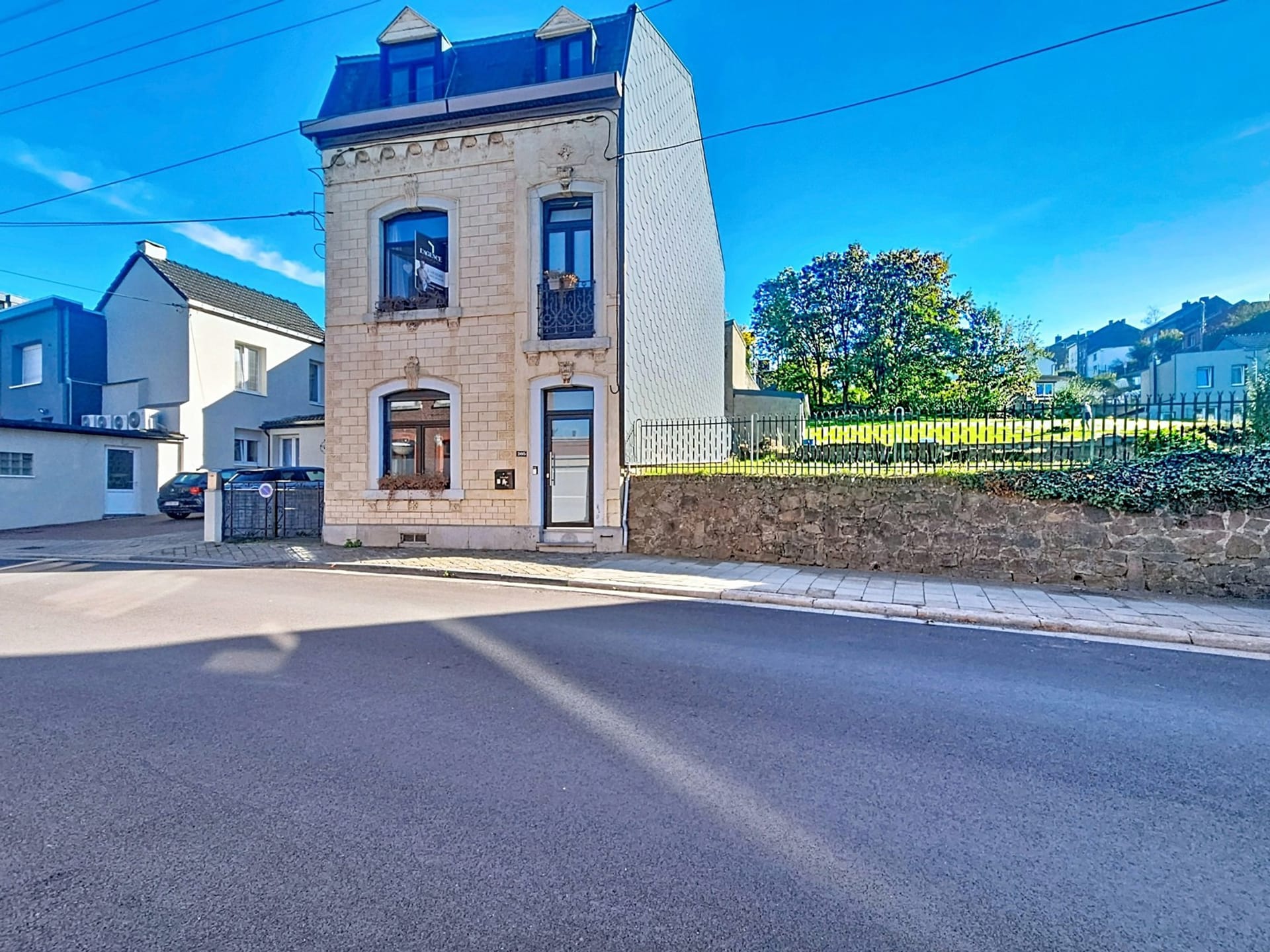 Rue Michel Servet 205