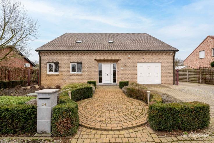 Huis te koop met 5 slaapkamers in Pelt - Immoweb