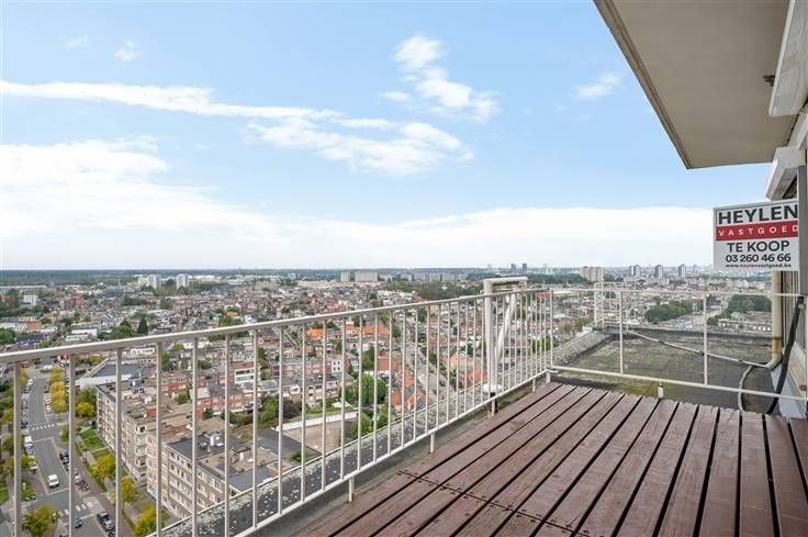 Penthouse appartement met dakterras te koop!