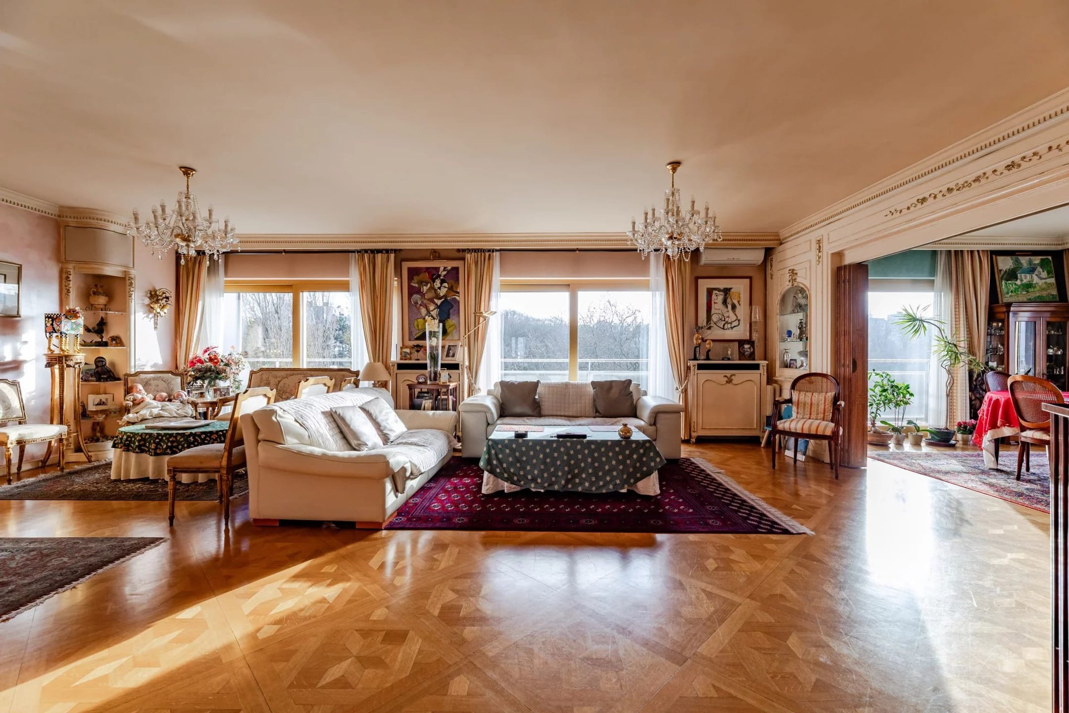 8-room apartment of 250 m²