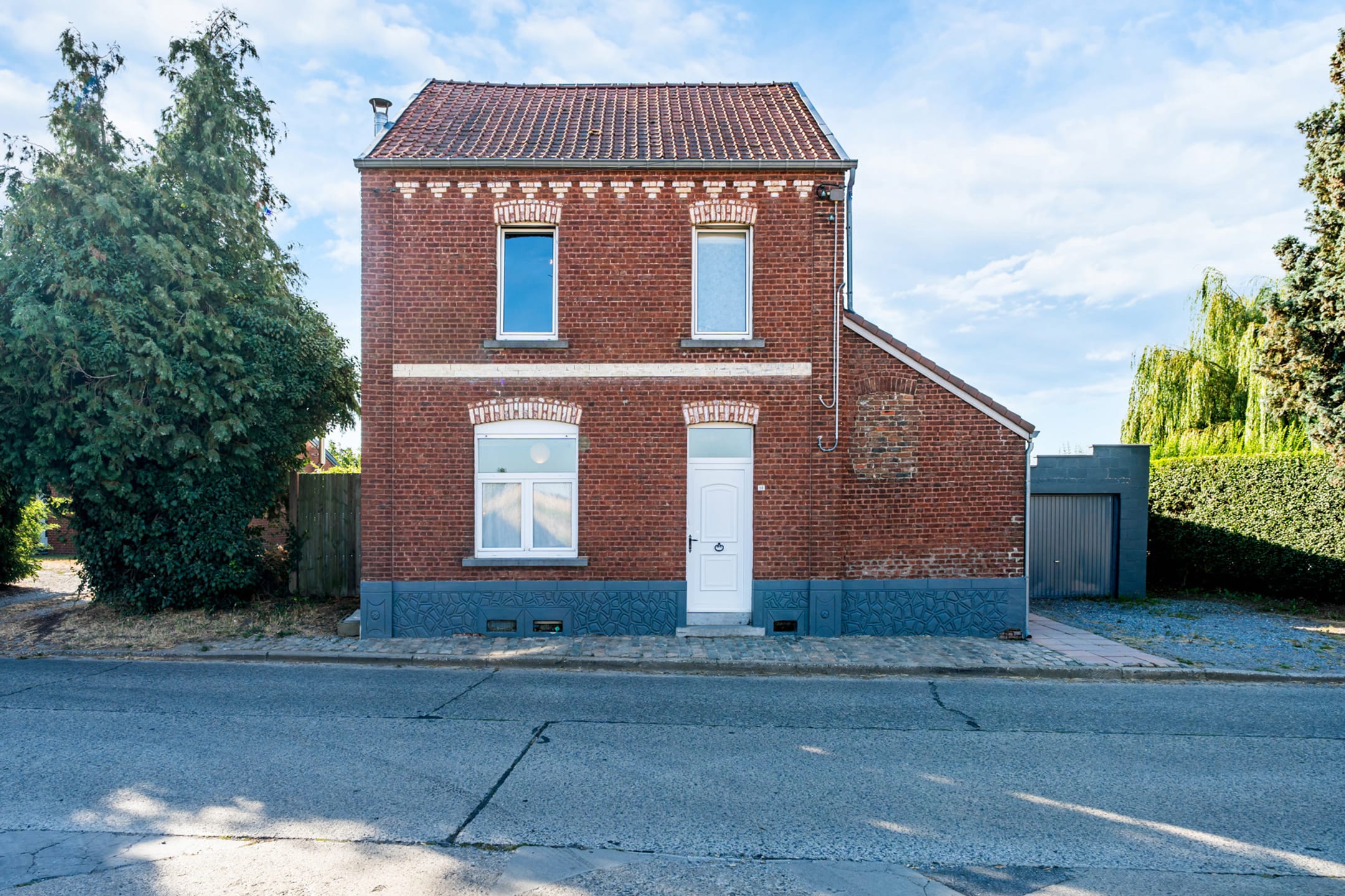 4-room house & single family of 170 m²