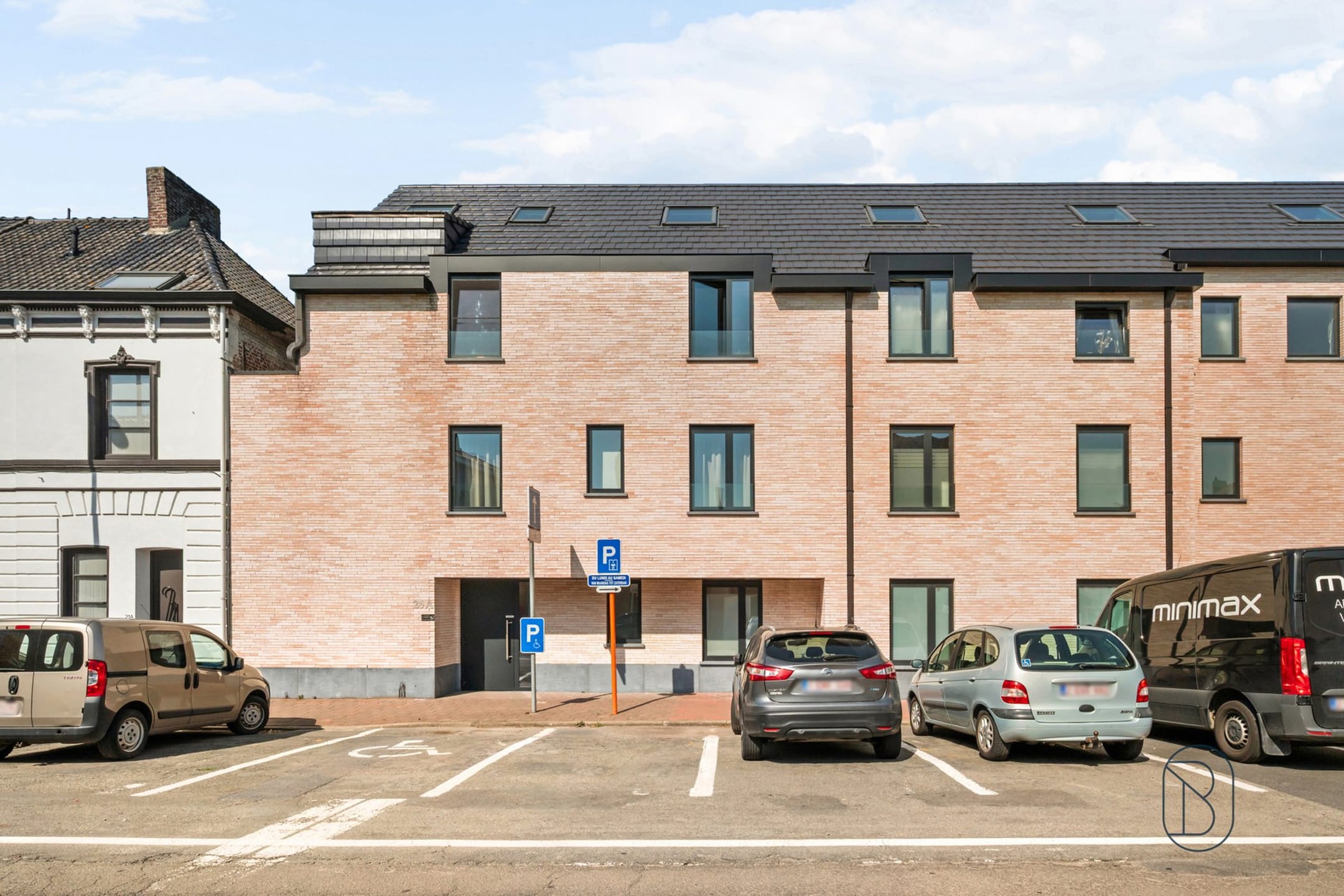 2-room apartment of 99 m²