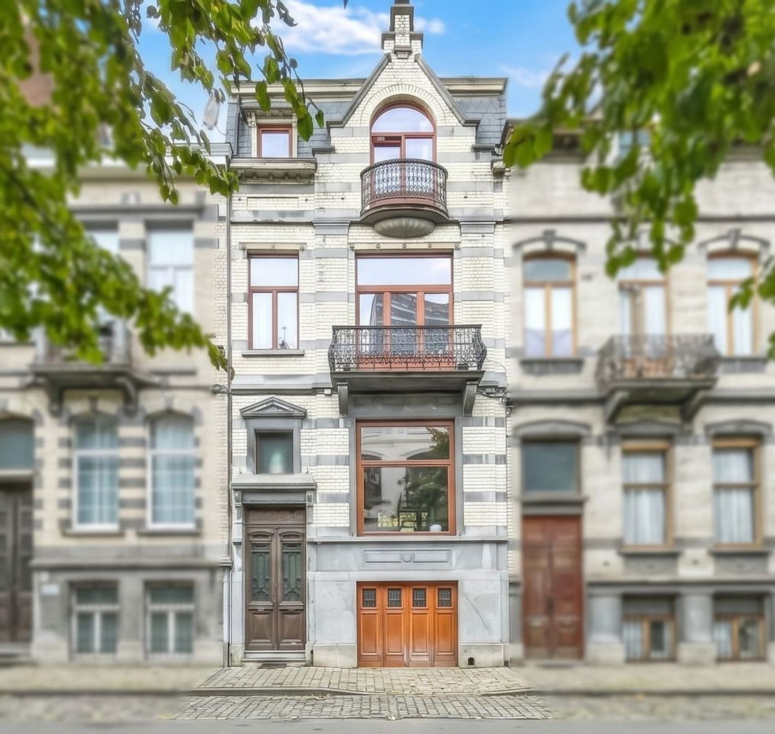 5-room house & single family of 286 m²