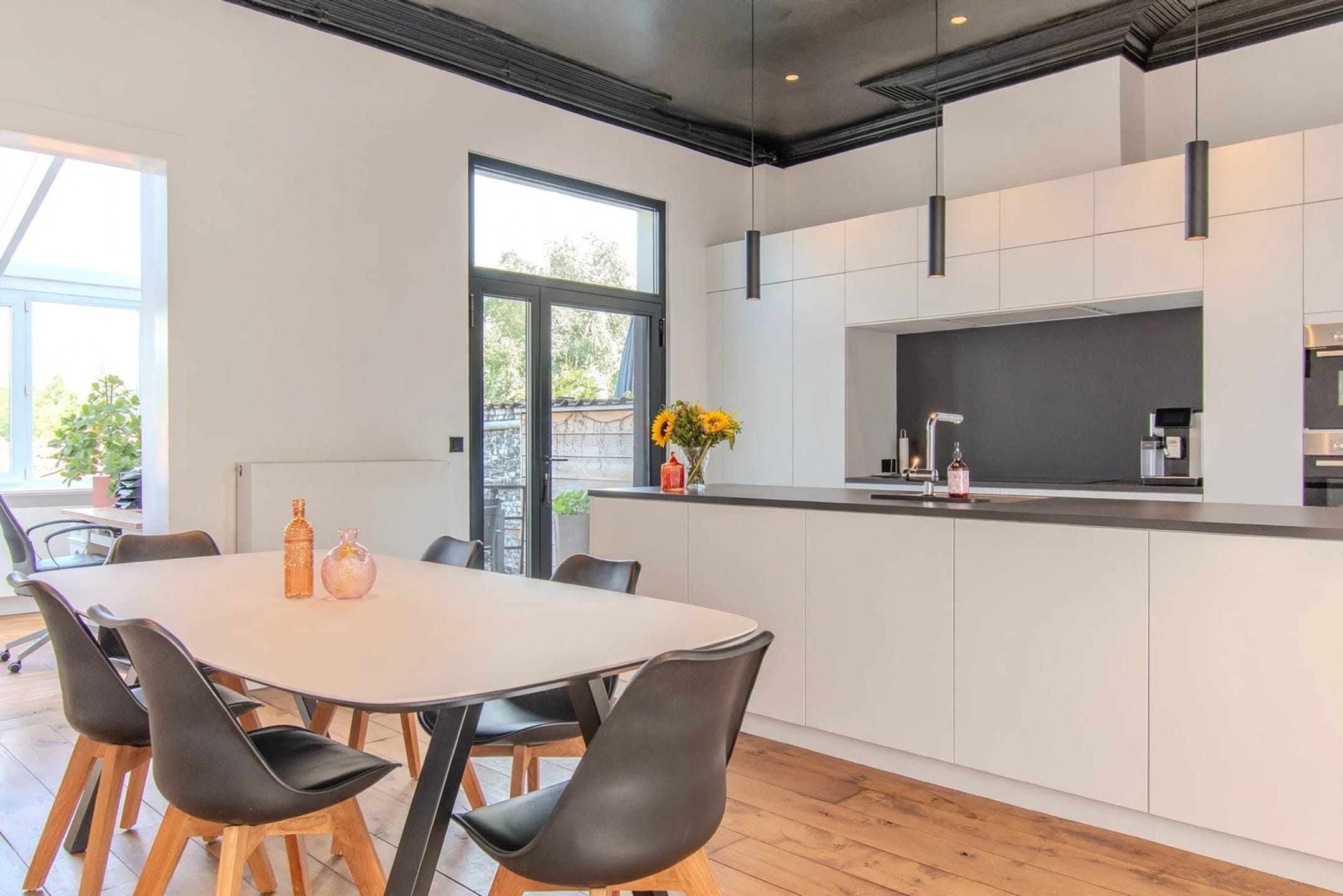 7-room house & single family of 300 m²