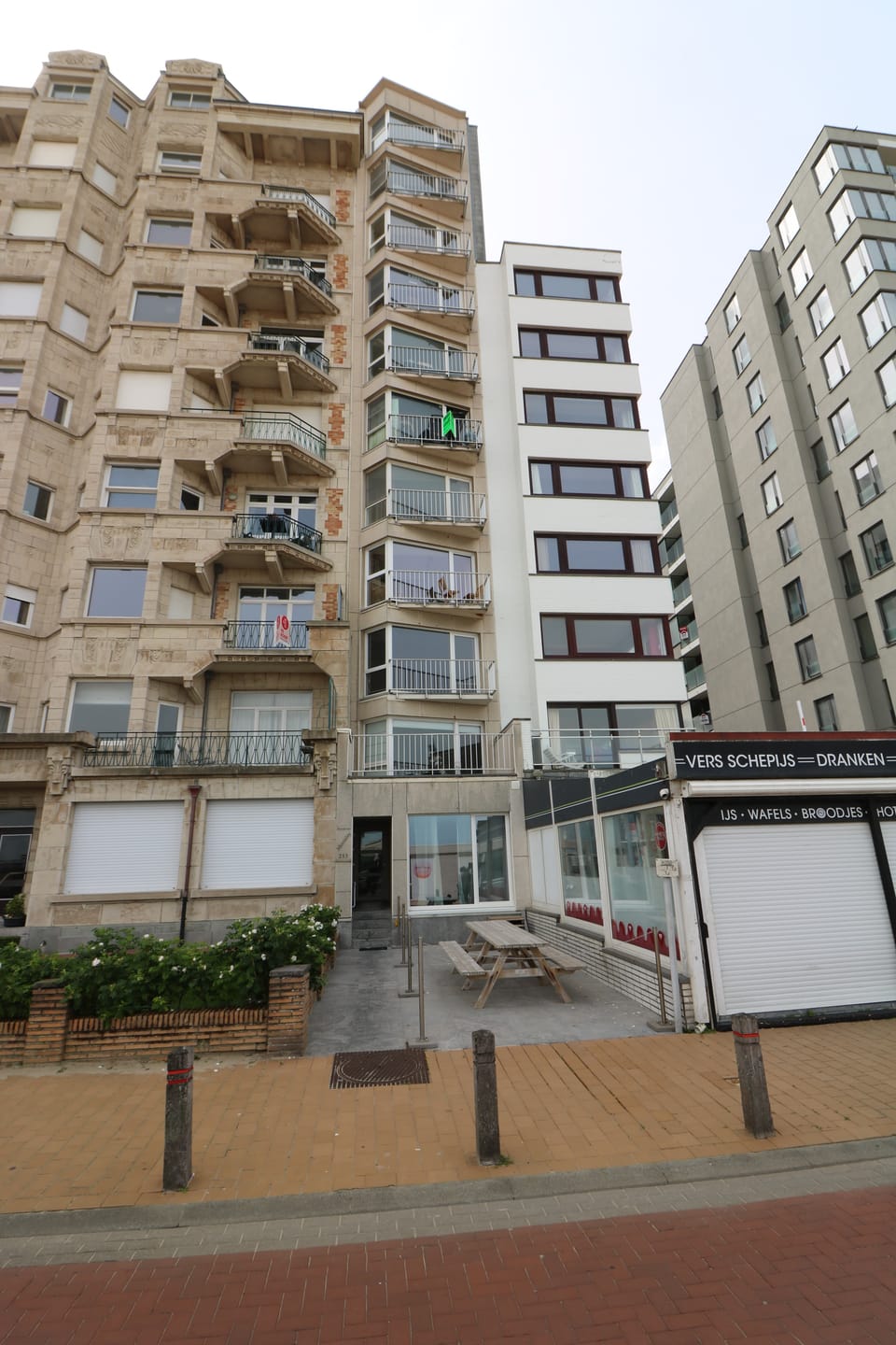 Zeedijk 213