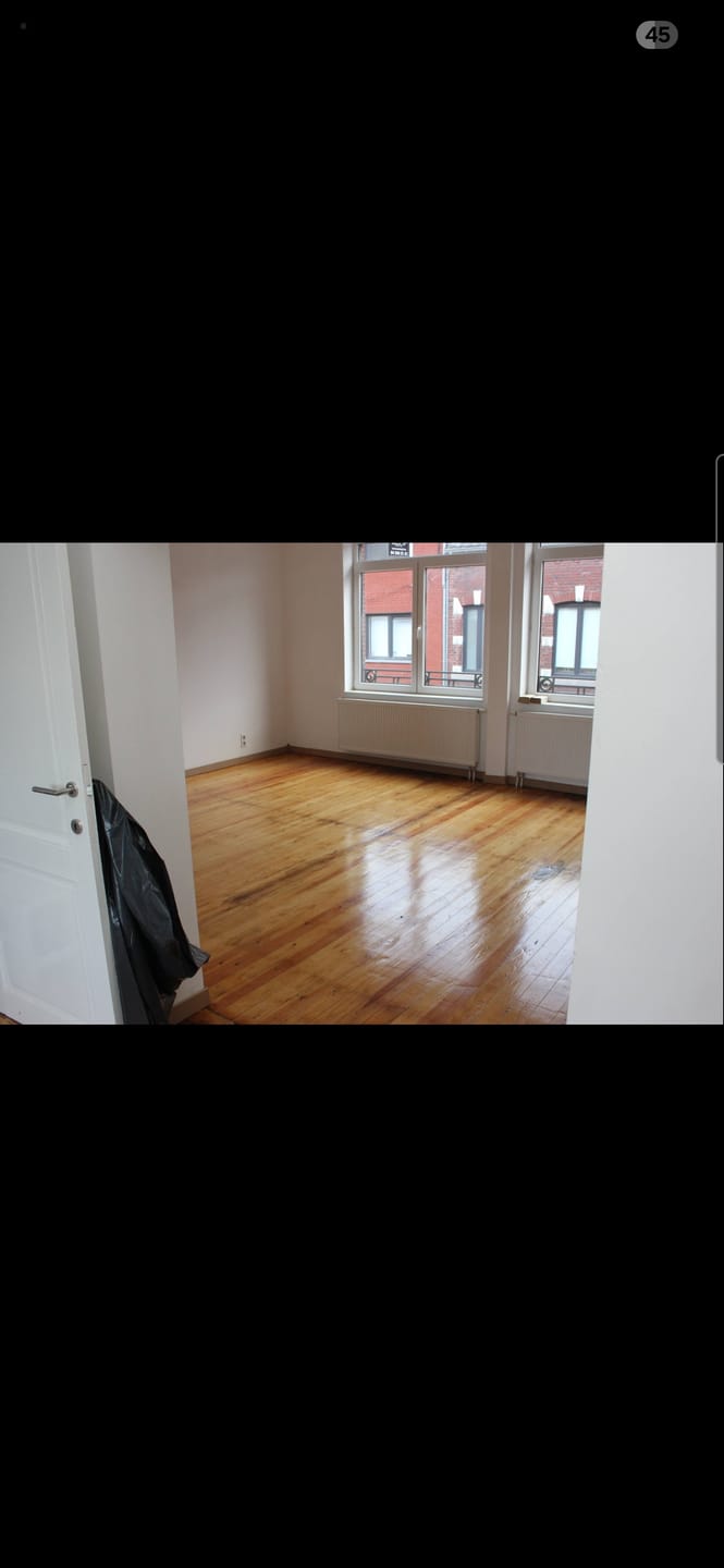 Rue Des Pierres 49