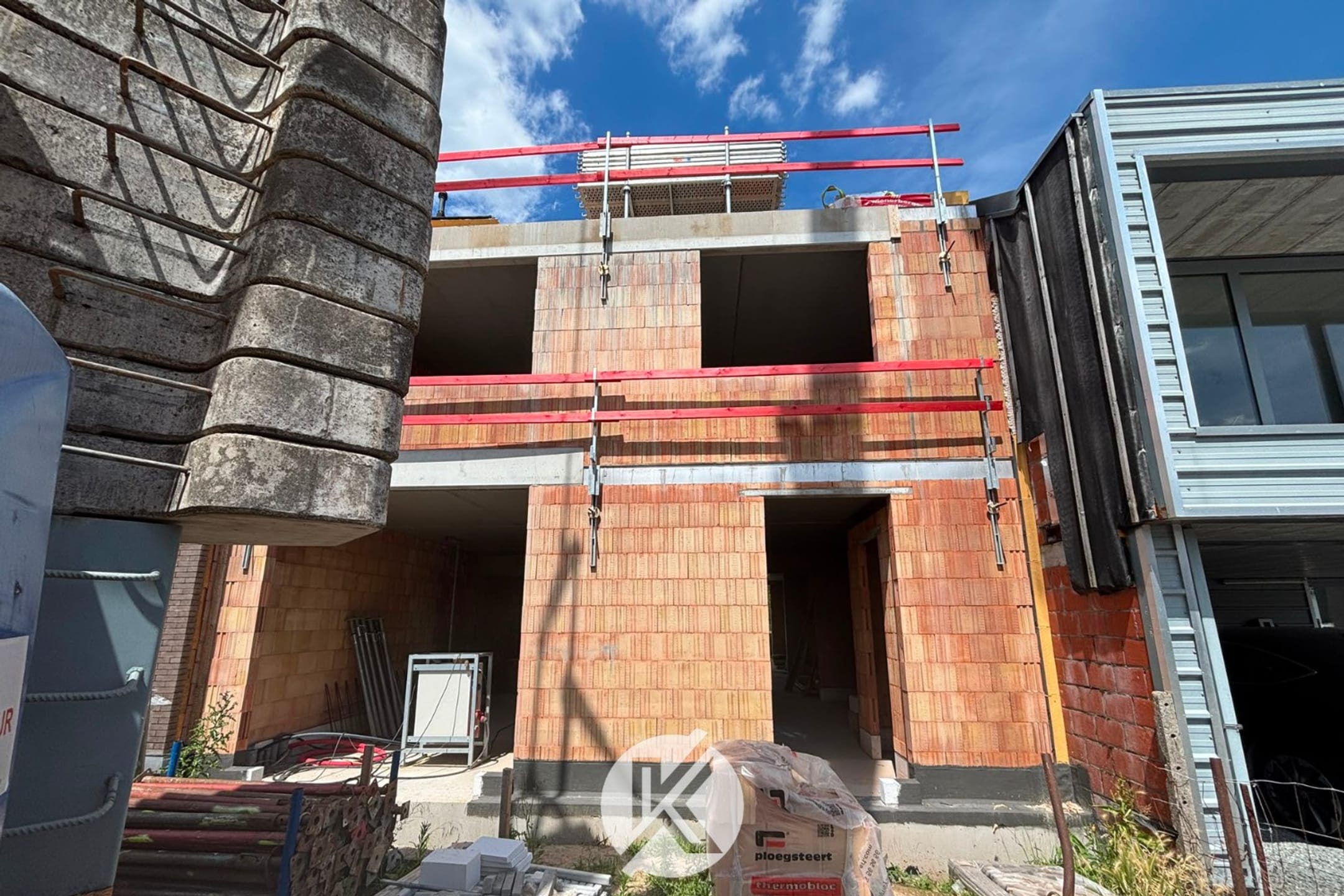 14-room house & single family of 198 m²