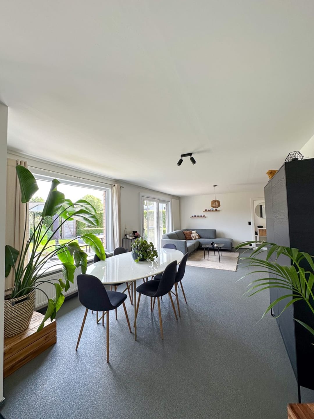 Westdiepstraat 16