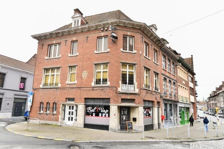 elfbar nachfüll pod läuft aus Lettrage vitrine pour Bel'Vap Tournai, rue de Pont 55. Ouverture de votre  spécialiste ce mercredi 02/12 dès 10h00. Pour plus d'infos :  https://www.facebook.com/BelVap-1404420076529678/?fref=ts main image 1