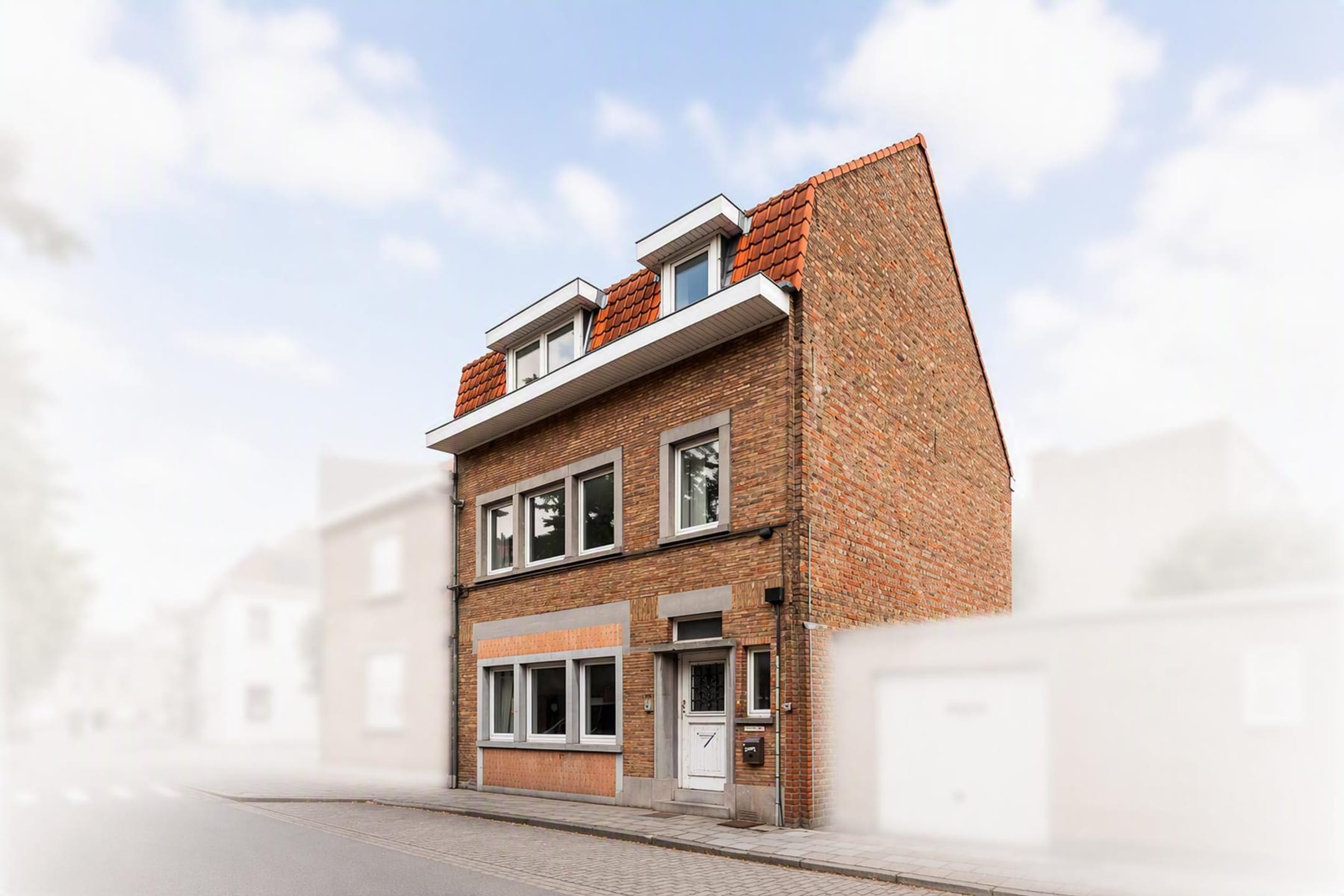 3-room house & single family of 231 m²
