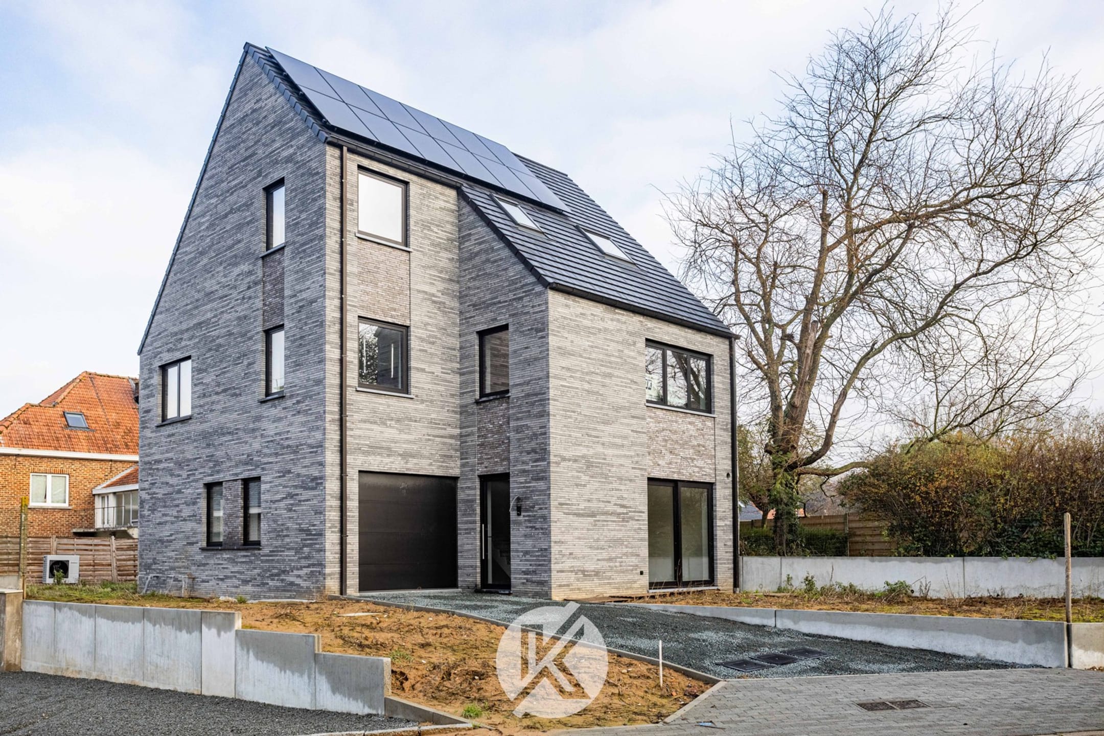14-room house & single family of 260 m²