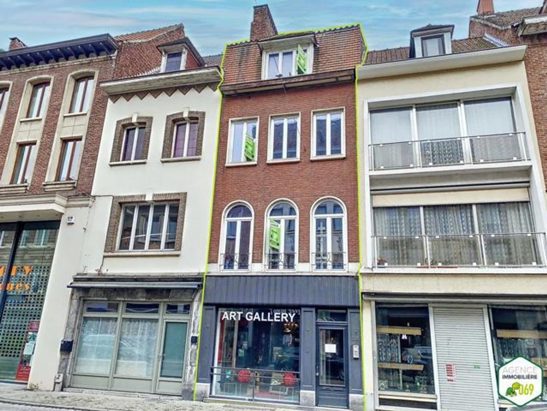 Tournai, (7500)