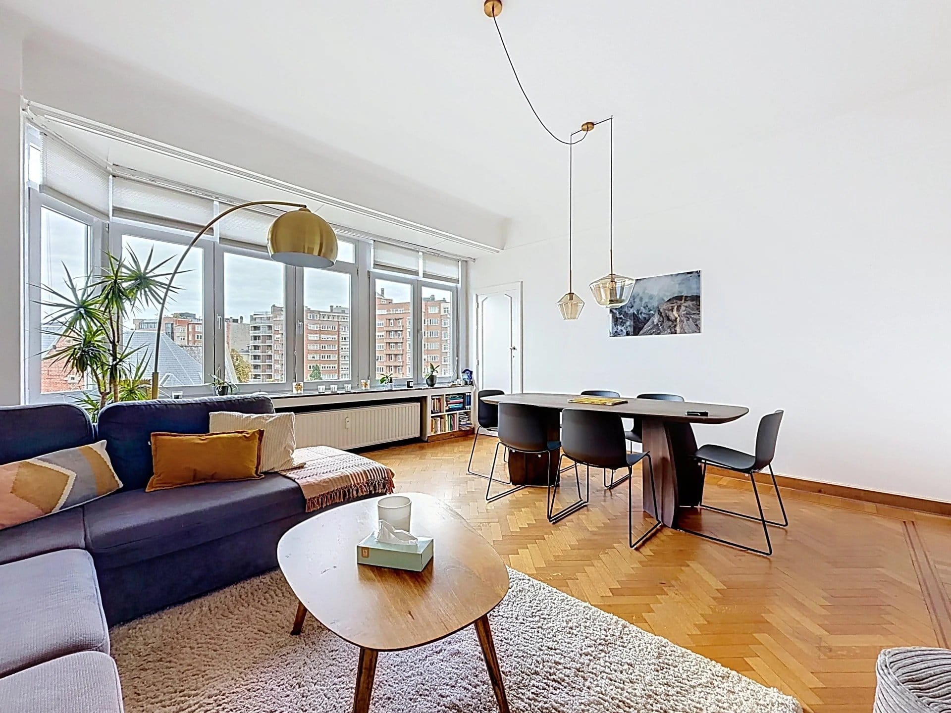 BOULEVARD LOUIS SCHMIDT 28-28A