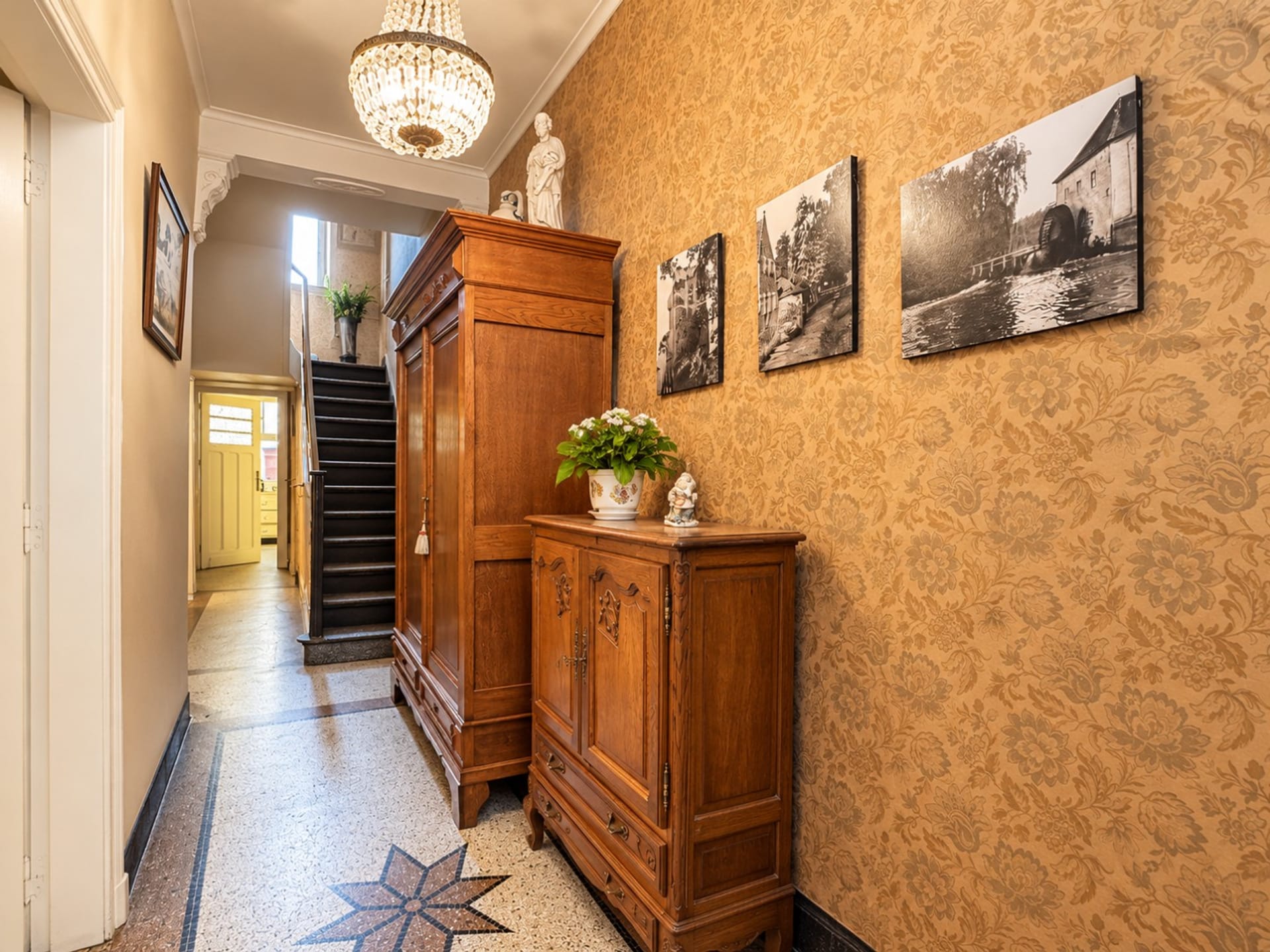 Henisstraat 97