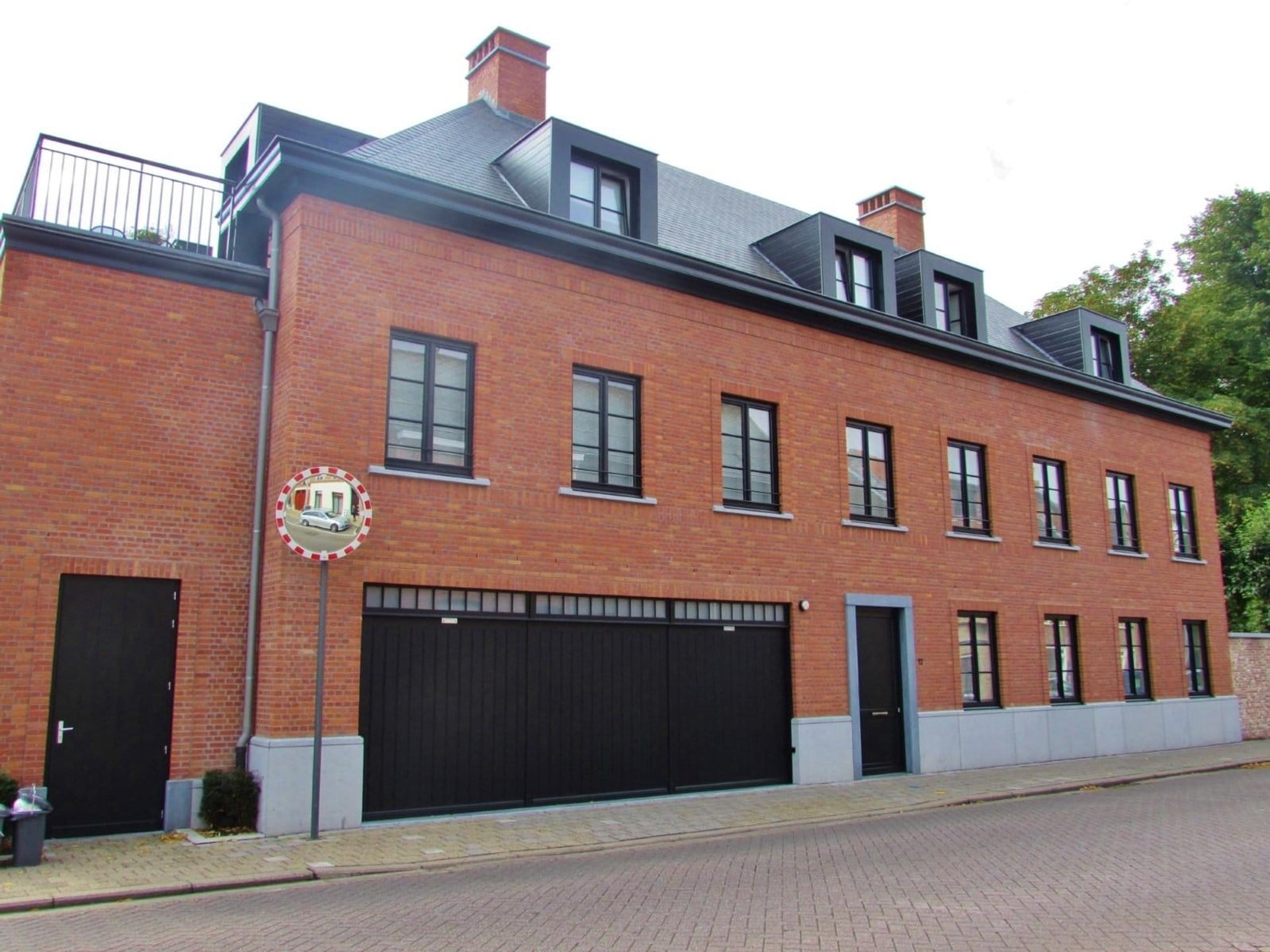 Nederrij 12