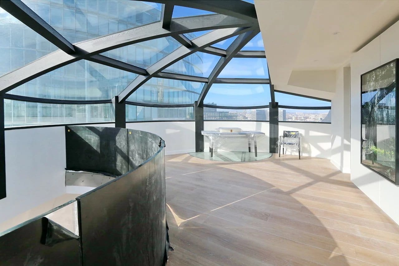 Royal Park Penthouse — Rue des Colonies