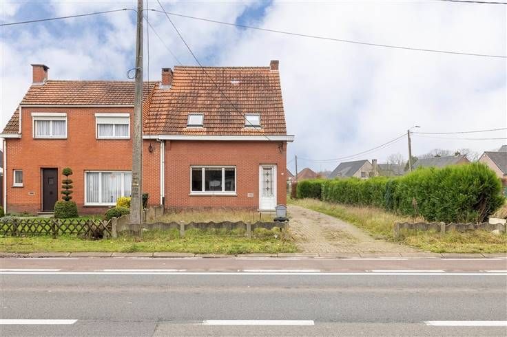 55 huizen te koop Malle (2390)