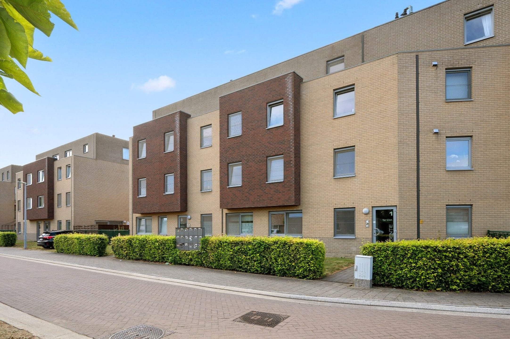 Elst 3