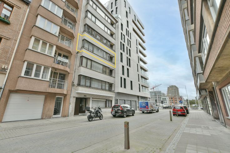 Goed gelegen en verzorgd 3 -slaapkamer appartement centrum