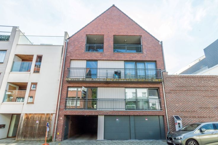 Een recent duplex-appartement te Halle centrum!