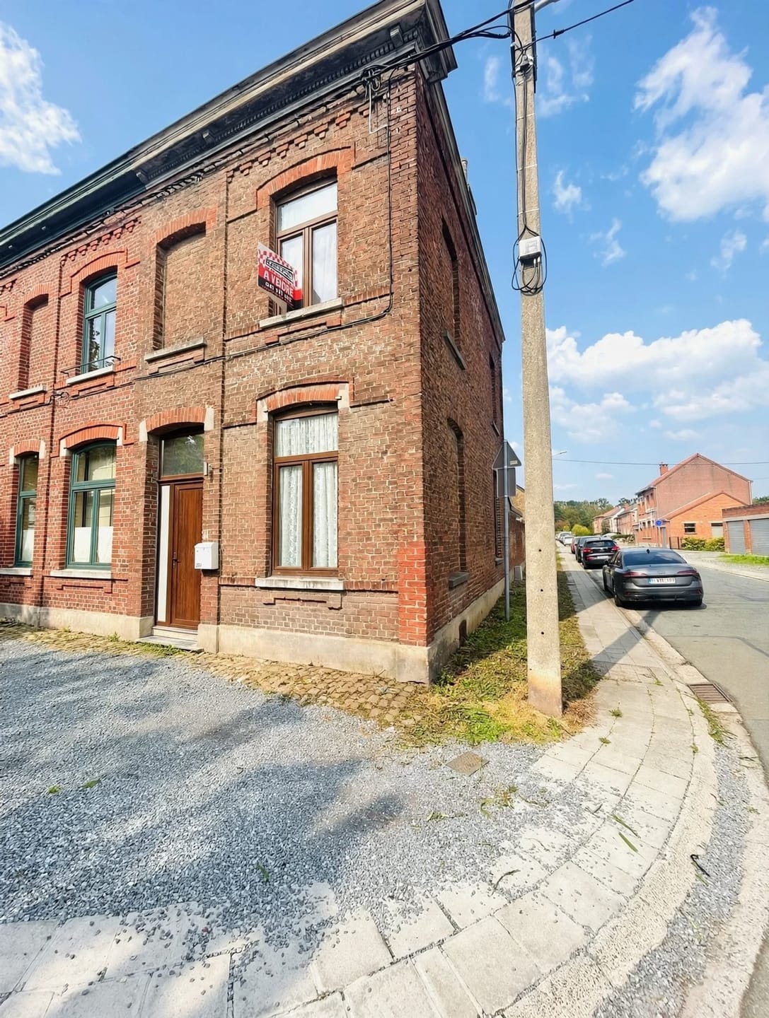 2-room house & single family of 125 m²