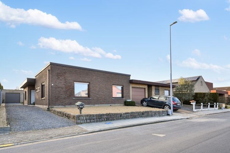 Huis te koop in Wevelgem - 2 slaapkamers - 145m² - Immoweb