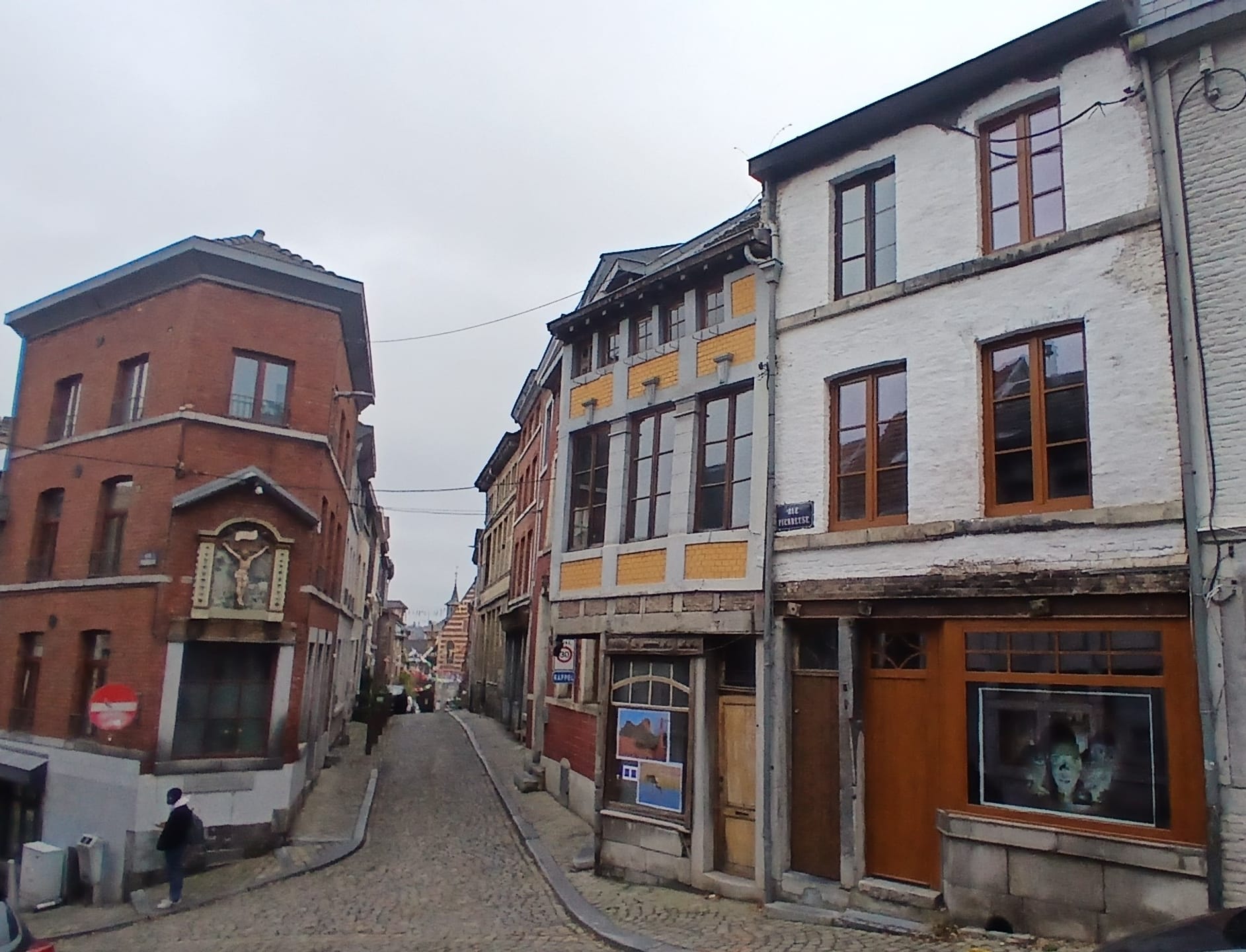 Rue Pierreuse 63