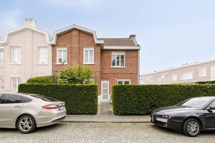 Huis te koop in Wilrijk - € 495.000 - 2 slaapkamers - 130m² - Immoweb