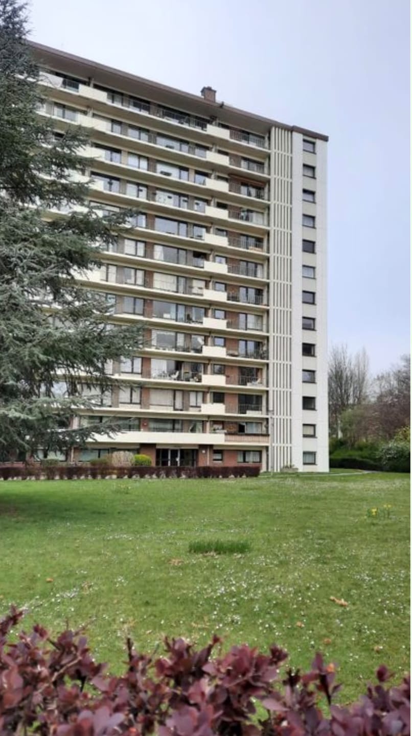 Avenue Henry Dunant 9