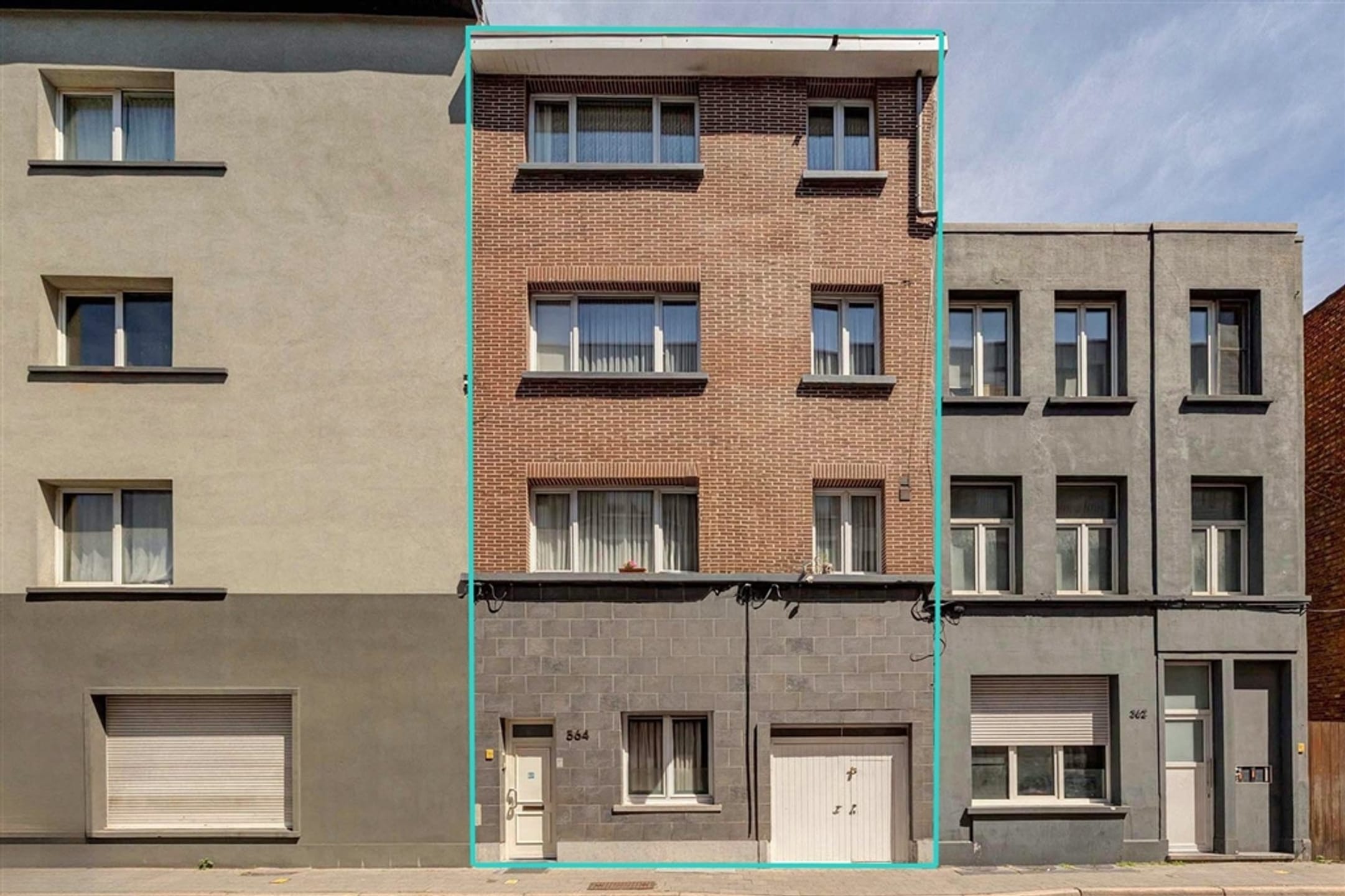 9-room apartment of 323 m²