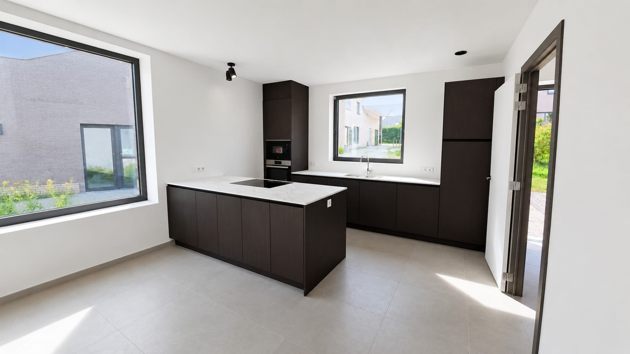 6-room house & single family of 184 m²