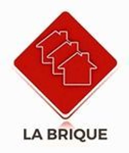 LA BRIQUE